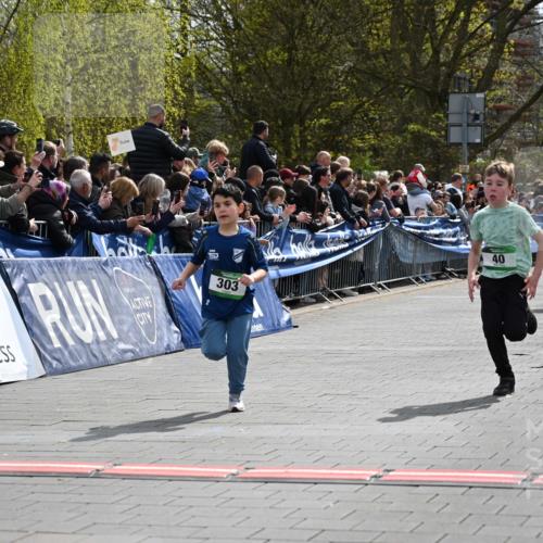 12.04.2026 - 45. Internationalen Wilhelmsburger Insellauf J. Mangold http://msf.ph/oto/9522828 12.04.2026 14:34:51 Ziel 589, 808, 1720, 538, 40, 303, 993, 519, 999, 622, 471, 356, 47 meine-sportfotos.de