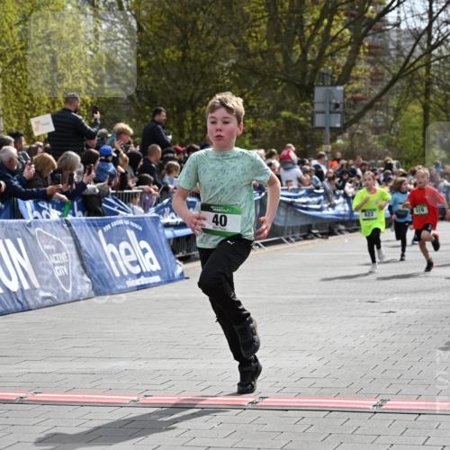 12.04.2026 - 45. Internationalen Wilhelmsburger Insellauf J. Mangold http://msf.ph/oto/9522831 12.04.2026 14:34:51 Ziel 589, 808, 1720, 538, 40, 303, 993, 519, 999, 622, 471, 356, 47 meine-sportfotos.de