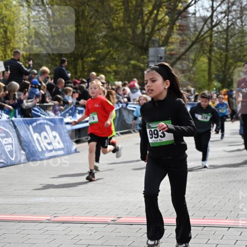 12.04.2026 - 45. Internationalen Wilhelmsburger Insellauf J. Mangold http://msf.ph/oto/9522834 12.04.2026 14:34:53 Ziel 538, 40, 303, 993, 519, 999, 622, 471, 356, 47, 1021, 485, 489, 1016, 122, 476, 472 meine-sportfotos.de