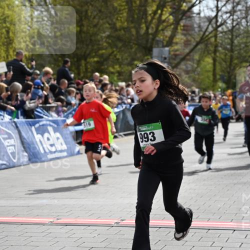 12.04.2026 - 45. Internationalen Wilhelmsburger Insellauf J. Mangold http://msf.ph/oto/9522835 12.04.2026 14:34:53 Ziel 538, 40, 303, 993, 519, 999, 622, 471, 356, 47, 1021, 485, 489, 1016, 122, 476, 472 meine-sportfotos.de