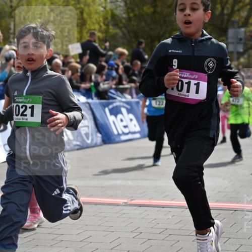 12.04.2026 - 45. Internationalen Wilhelmsburger Insellauf J. Mangold http://msf.ph/oto/9522855 12.04.2026 14:34:57 Ziel 519, 999, 622, 471, 356, 47, 1021, 485, 489, 1016, 122, 476, 472, 575, 287, 326, 464, 1706, 346, 1726, 556, 840 meine-sportfotos.de