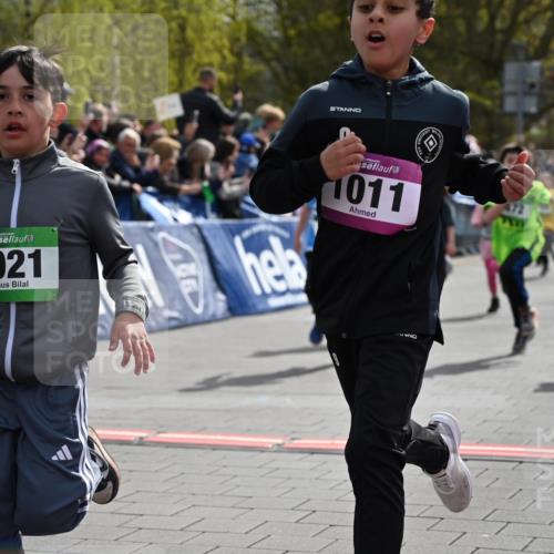 12.04.2026 - 45. Internationalen Wilhelmsburger Insellauf J. Mangold http://msf.ph/oto/9522856 12.04.2026 14:34:57 Ziel 519, 999, 622, 471, 356, 47, 1021, 485, 489, 1016, 122, 476, 472, 575, 287, 326, 464, 1706, 346, 1726, 556, 840 meine-sportfotos.de