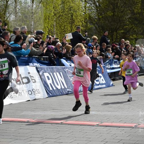 12.04.2026 - 45. Internationalen Wilhelmsburger Insellauf J. Mangold http://msf.ph/oto/9522869 12.04.2026 14:34:59 Ziel 622, 471, 356, 47, 1021, 485, 489, 1016, 122, 476, 472, 575, 287, 326, 464, 1706, 346, 1726, 556, 840, 864, 288, 1725, 550, 527 meine-sportfotos.de