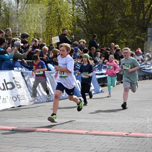 12.04.2026 - 45. Internationalen Wilhelmsburger Insellauf J. Mangold http://msf.ph/oto/9522920 12.04.2026 14:35:07 Ziel 550, 527, 1721, 616, 816, 677, 69, 470, 1750, 163, 166 meine-sportfotos.de