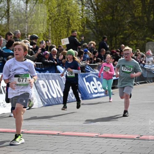 12.04.2026 - 45. Internationalen Wilhelmsburger Insellauf J. Mangold http://msf.ph/oto/9522925 12.04.2026 14:35:07 Ziel 550, 527, 1721, 616, 816, 677, 69, 470, 1750, 163, 166 meine-sportfotos.de