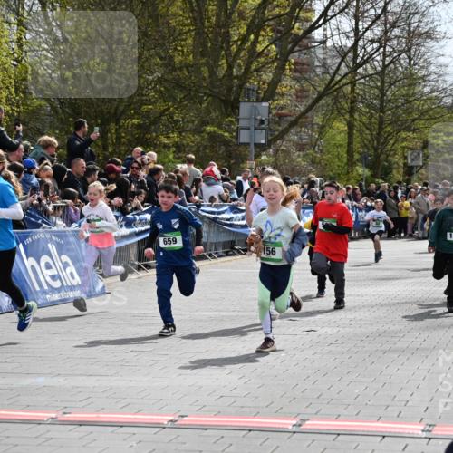 12.04.2026 - 45. Internationalen Wilhelmsburger Insellauf J. Mangold http://msf.ph/oto/9522979 12.04.2026 14:35:17 Ziel 415, 1707, 846, 842, 1703, 156, 659, 873, 142, 522, 1009 meine-sportfotos.de