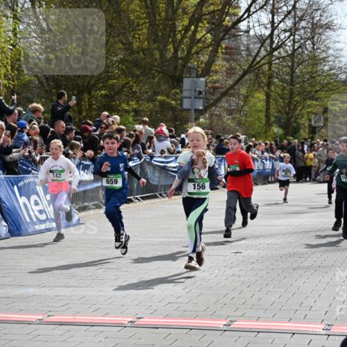 12.04.2026 - 45. Internationalen Wilhelmsburger Insellauf J. Mangold http://msf.ph/oto/9522981 12.04.2026 14:35:18 Ziel 415, 1707, 846, 842, 1703, 156, 659, 873, 142, 522, 1009, 419, 80 meine-sportfotos.de