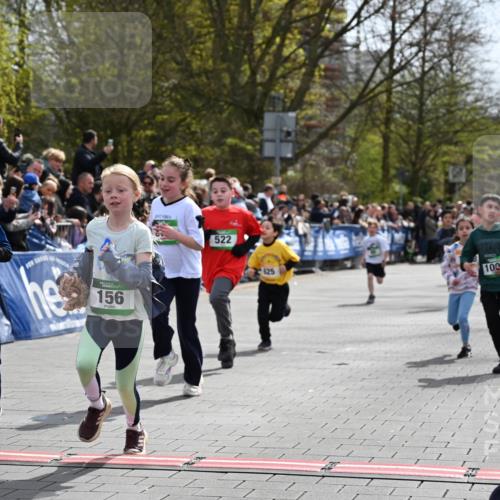 12.04.2026 - 45. Internationalen Wilhelmsburger Insellauf J. Mangold http://msf.ph/oto/9522988 12.04.2026 14:35:19 Ziel 846, 842, 1703, 156, 659, 873, 142, 522, 1009, 419, 80 meine-sportfotos.de