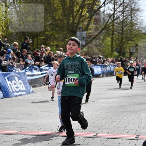 12.04.2026 - 45. Internationalen Wilhelmsburger Insellauf J. Mangold http://msf.ph/oto/9523004 12.04.2026 14:35:21 Ziel 1703, 156, 659, 873, 142, 522, 1009, 419, 80, 366, 574 meine-sportfotos.de
