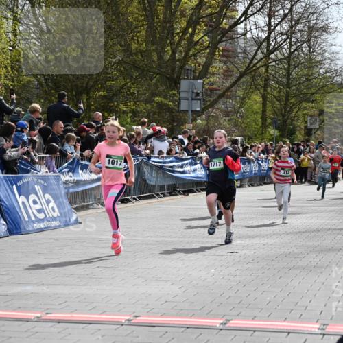 12.04.2026 - 45. Internationalen Wilhelmsburger Insellauf J. Mangold http://msf.ph/oto/9523021 12.04.2026 14:35:26 Ziel 419, 80, 366, 574, 1017, 1717, 312, 340, 848, 1728 meine-sportfotos.de