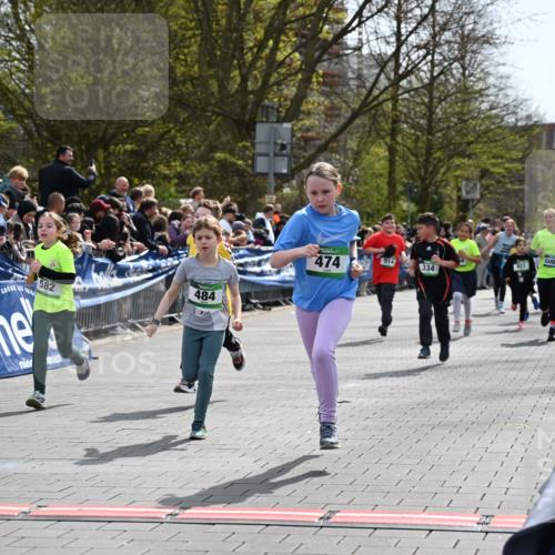 12.04.2026 - 45. Internationalen Wilhelmsburger Insellauf J. Mangold http://msf.ph/oto/9523062 12.04.2026 14:35:31 Ziel 1017, 1717, 312, 340, 848, 1728, 474, 484, 137, 582, 334 meine-sportfotos.de