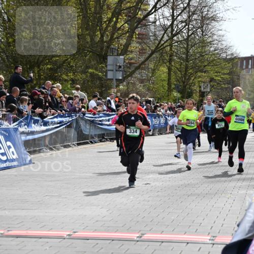 12.04.2026 - 45. Internationalen Wilhelmsburger Insellauf J. Mangold http://msf.ph/oto/9523075 12.04.2026 14:35:33 Ziel 312, 340, 848, 1728, 474, 484, 137, 582, 334, 514, 594, 680, 851 meine-sportfotos.de