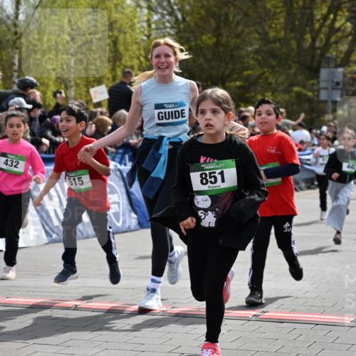 12.04.2026 - 45. Internationalen Wilhelmsburger Insellauf J. Mangold http://msf.ph/oto/9523085 12.04.2026 14:35:38 Ziel 334, 514, 594, 680, 851, 515, 432, 513, 442, 603, 364, 425, 813, 674, 1724 meine-sportfotos.de