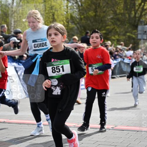 12.04.2026 - 45. Internationalen Wilhelmsburger Insellauf J. Mangold http://msf.ph/oto/9523090 12.04.2026 14:35:38 Ziel 334, 514, 594, 680, 851, 515, 432, 513, 442, 603, 364, 425, 813, 674, 1724 meine-sportfotos.de
