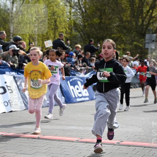 12.04.2026 - 45. Internationalen Wilhelmsburger Insellauf J. Mangold http://msf.ph/oto/9523097 12.04.2026 14:35:40 Ziel 514, 594, 680, 851, 515, 432, 513, 442, 603, 364, 425, 813, 674, 1724, 118, 322, 525 meine-sportfotos.de
