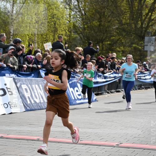 12.04.2026 - 45. Internationalen Wilhelmsburger Insellauf J. Mangold http://msf.ph/oto/9523126 12.04.2026 14:35:44 Ziel 364, 425, 813, 674, 1724, 118, 322, 525, 77, 549, 1729, 606, 13 meine-sportfotos.de