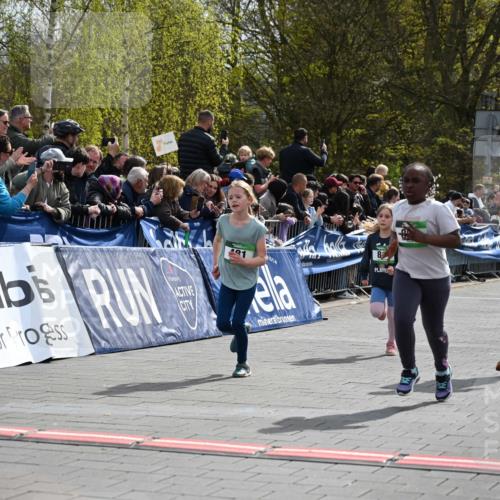 12.04.2026 - 45. Internationalen Wilhelmsburger Insellauf J. Mangold http://msf.ph/oto/9523148 12.04.2026 14:35:49 Ziel 77, 549, 1729, 606, 13, 850, 481, 81 meine-sportfotos.de