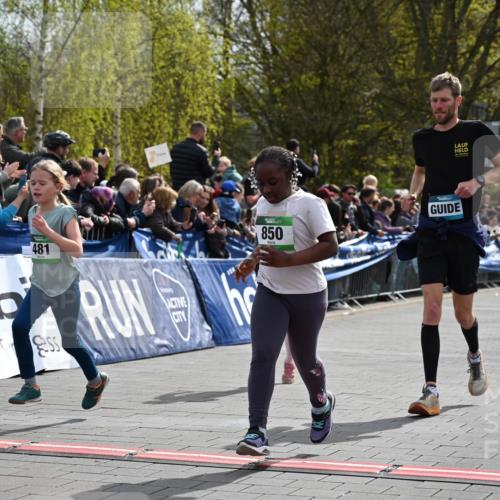 12.04.2026 - 45. Internationalen Wilhelmsburger Insellauf J. Mangold http://msf.ph/oto/9523153 12.04.2026 14:35:50 Ziel 77, 549, 1729, 606, 13, 850, 481, 81, 1069 meine-sportfotos.de