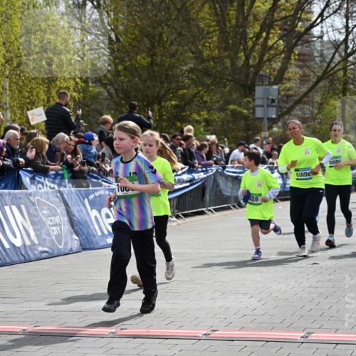 12.04.2026 - 45. Internationalen Wilhelmsburger Insellauf J. Mangold http://msf.ph/oto/9523165 12.04.2026 14:35:54 Ziel 850, 481, 81, 1069, 583, 628, 557, 585, 79, 76 meine-sportfotos.de