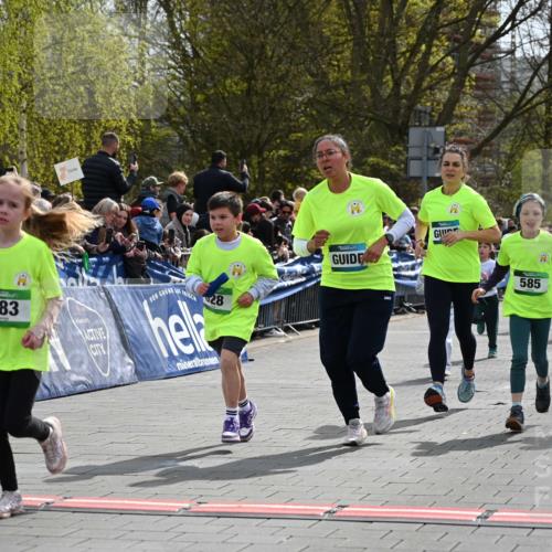12.04.2026 - 45. Internationalen Wilhelmsburger Insellauf J. Mangold http://msf.ph/oto/9523183 12.04.2026 14:35:55 Ziel 81, 1069, 583, 628, 557, 585, 79, 76, 344, 90 meine-sportfotos.de
