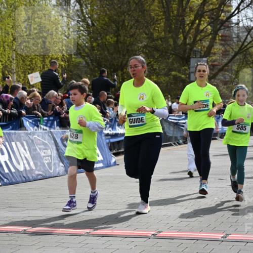 12.04.2026 - 45. Internationalen Wilhelmsburger Insellauf J. Mangold http://msf.ph/oto/9523187 12.04.2026 14:35:56 Ziel 1069, 583, 628, 557, 585, 79, 76, 344, 90, 1732 meine-sportfotos.de