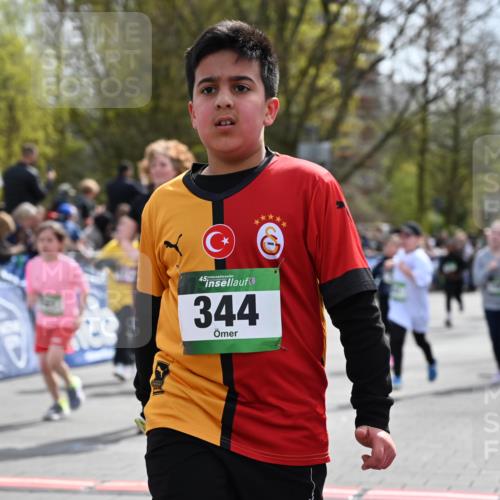 12.04.2026 - 45. Internationalen Wilhelmsburger Insellauf J. Mangold http://msf.ph/oto/9523225 12.04.2026 14:36:01 Ziel 79, 76, 344, 90, 1732, 847, 641, 1056, 411 meine-sportfotos.de