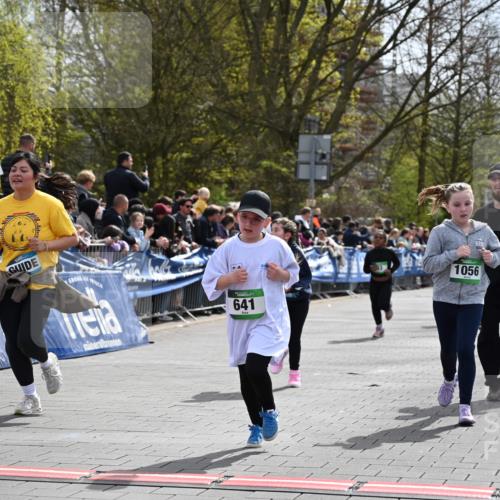 12.04.2026 - 45. Internationalen Wilhelmsburger Insellauf J. Mangold http://msf.ph/oto/9523229 12.04.2026 14:36:03 Ziel 344, 90, 1732, 847, 641, 1056, 411, 93, 148 meine-sportfotos.de