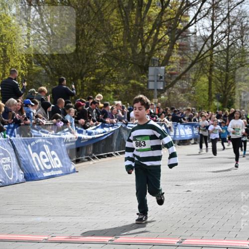 12.04.2026 - 45. Internationalen Wilhelmsburger Insellauf J. Mangold http://msf.ph/oto/9523252 12.04.2026 14:36:08 Ziel 1056, 411, 93, 148, 1710, 863, 820 meine-sportfotos.de