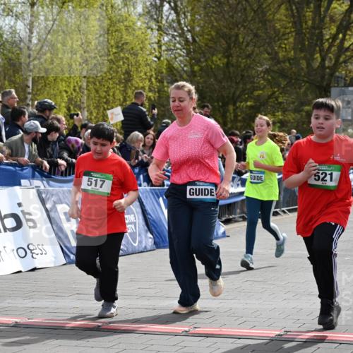 12.04.2026 - 45. Internationalen Wilhelmsburger Insellauf J. Mangold http://msf.ph/oto/9523320 12.04.2026 14:36:20 Ziel 1024, 517, 521 meine-sportfotos.de