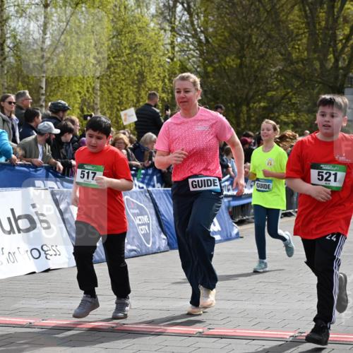 12.04.2026 - 45. Internationalen Wilhelmsburger Insellauf J. Mangold http://msf.ph/oto/9523321 12.04.2026 14:36:20 Ziel 1024, 517, 521 meine-sportfotos.de