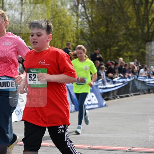12.04.2026 - 45. Internationalen Wilhelmsburger Insellauf J. Mangold http://msf.ph/oto/9523330 12.04.2026 14:36:21 Ziel 1024, 517, 521, 817, 1022 meine-sportfotos.de