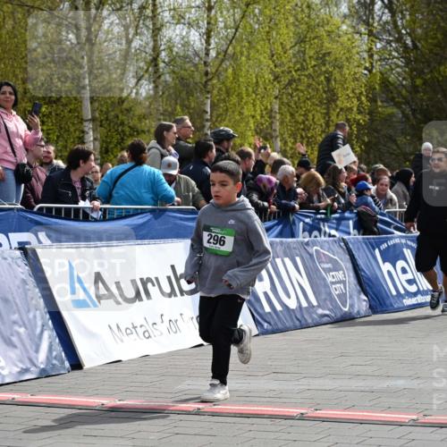 12.04.2026 - 45. Internationalen Wilhelmsburger Insellauf J. Mangold http://msf.ph/oto/9523393 12.04.2026 14:36:42 Ziel 296, 343, 665 meine-sportfotos.de