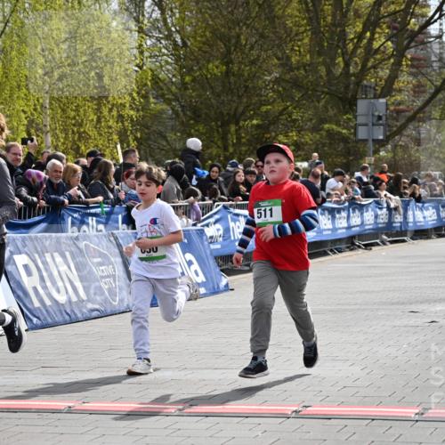 12.04.2026 - 45. Internationalen Wilhelmsburger Insellauf J. Mangold http://msf.ph/oto/9523468 12.04.2026 14:36:57 Ziel 644, 511, 650, 689 meine-sportfotos.de