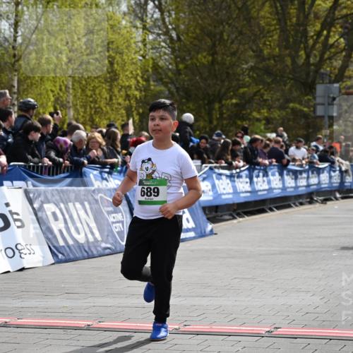12.04.2026 - 45. Internationalen Wilhelmsburger Insellauf J. Mangold http://msf.ph/oto/9523490 12.04.2026 14:37:01 Ziel 511, 650, 689 meine-sportfotos.de