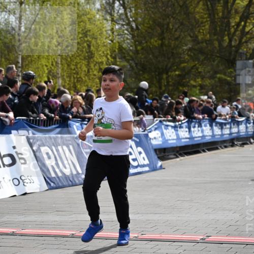 12.04.2026 - 45. Internationalen Wilhelmsburger Insellauf J. Mangold http://msf.ph/oto/9523491 12.04.2026 14:37:02 Ziel 650, 689 meine-sportfotos.de