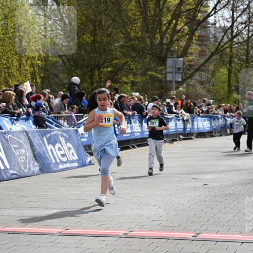 12.04.2026 - 45. Internationalen Wilhelmsburger Insellauf J. Mangold http://msf.ph/oto/9523504 12.04.2026 14:37:08 Ziel 92, 874, 297 meine-sportfotos.de