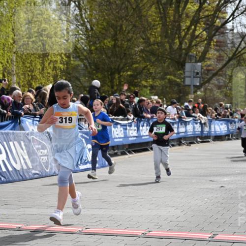 12.04.2026 - 45. Internationalen Wilhelmsburger Insellauf J. Mangold http://msf.ph/oto/9523512 12.04.2026 14:37:09 Ziel 92, 874, 297 meine-sportfotos.de