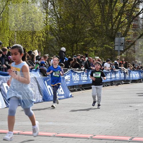 12.04.2026 - 45. Internationalen Wilhelmsburger Insellauf J. Mangold http://msf.ph/oto/9523516 12.04.2026 14:37:09 Ziel 92, 874, 297 meine-sportfotos.de