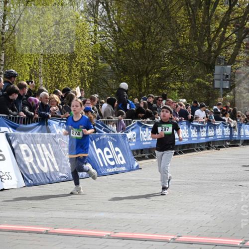 12.04.2026 - 45. Internationalen Wilhelmsburger Insellauf J. Mangold http://msf.ph/oto/9523522 12.04.2026 14:37:10 Ziel 92, 874, 297 meine-sportfotos.de
