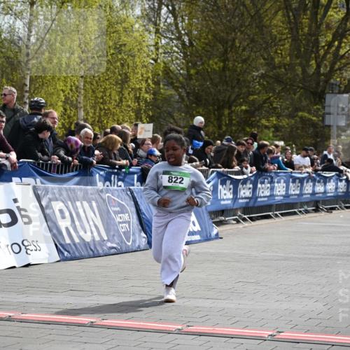 12.04.2026 - 45. Internationalen Wilhelmsburger Insellauf J. Mangold http://msf.ph/oto/9523548 12.04.2026 14:37:26 Ziel 822, 1031 meine-sportfotos.de