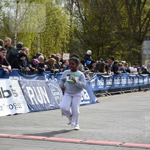 12.04.2026 - 45. Internationalen Wilhelmsburger Insellauf J. Mangold http://msf.ph/oto/9523549 12.04.2026 14:37:26 Ziel 822, 1031 meine-sportfotos.de
