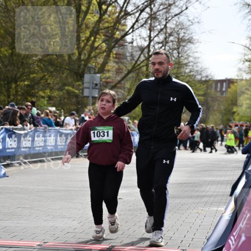 12.04.2026 - 45. Internationalen Wilhelmsburger Insellauf J. Mangold http://msf.ph/oto/9523560 12.04.2026 14:37:28 Ziel 822, 1031 meine-sportfotos.de