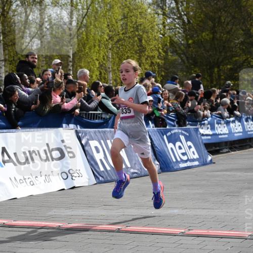 12.04.2026 - 45. Internationalen Wilhelmsburger Insellauf J. Mangold http://msf.ph/oto/9523596 12.04.2026 14:48:23 Ziel 1835, 1824 meine-sportfotos.de