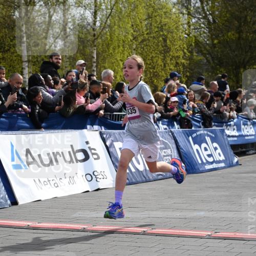 12.04.2026 - 45. Internationalen Wilhelmsburger Insellauf J. Mangold http://msf.ph/oto/9523597 12.04.2026 14:48:23 Ziel 1835, 1824 meine-sportfotos.de