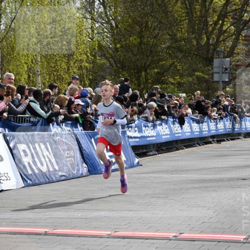 12.04.2026 - 45. Internationalen Wilhelmsburger Insellauf J. Mangold http://msf.ph/oto/9523608 12.04.2026 14:48:26 Ziel 1835, 1824 meine-sportfotos.de
