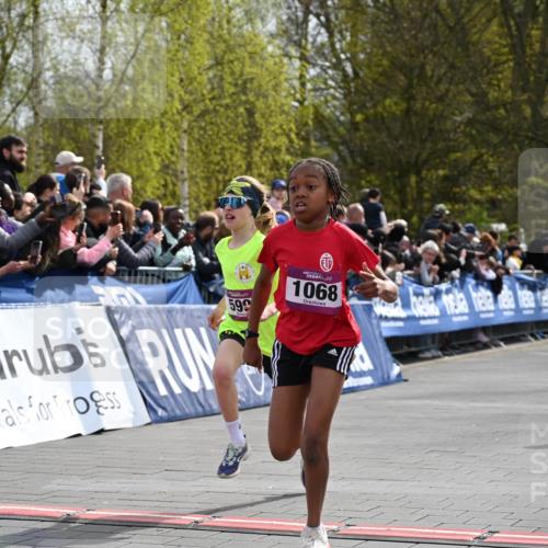 12.04.2026 - 45. Internationalen Wilhelmsburger Insellauf J. Mangold http://msf.ph/oto/9523650 12.04.2026 14:48:38 Ziel 71, 1838, 1068, 599, 18 meine-sportfotos.de