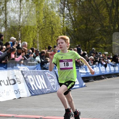 12.04.2026 - 45. Internationalen Wilhelmsburger Insellauf J. Mangold http://msf.ph/oto/9523658 12.04.2026 14:48:39 Ziel 71, 1838, 1068, 599, 18, 382 meine-sportfotos.de
