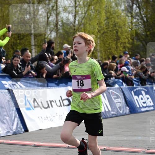 12.04.2026 - 45. Internationalen Wilhelmsburger Insellauf J. Mangold http://msf.ph/oto/9523661 12.04.2026 14:48:39 Ziel 71, 1838, 1068, 599, 18, 382 meine-sportfotos.de