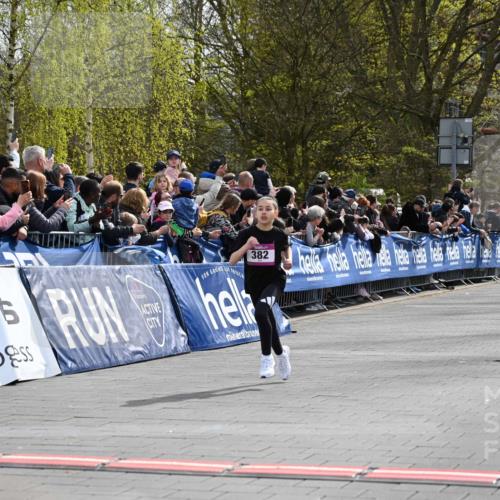 12.04.2026 - 45. Internationalen Wilhelmsburger Insellauf J. Mangold http://msf.ph/oto/9523666 12.04.2026 14:48:42 Ziel 599, 18, 382 meine-sportfotos.de