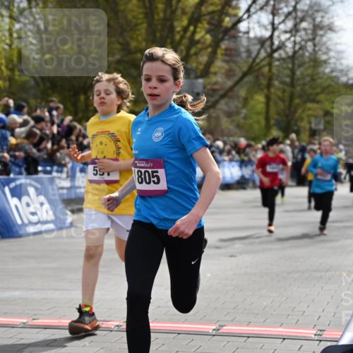12.04.2026 - 45. Internationalen Wilhelmsburger Insellauf J. Mangold http://msf.ph/oto/9523883 12.04.2026 14:49:17 Ziel 385, 371, 433, 487, 887, 73, 1805, 591, 1043, 101, 1063, 1048, 601 meine-sportfotos.de